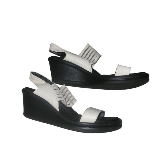 SKETCHER'S Womens White Wedge Sandals Striped Elastic Detail beach coastal comfy - Picture 3 of 6